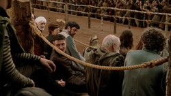 extant_GameOfThrones_1x05-TheWolfAndTheLion_0624
