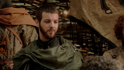 extant_GameOfThrones_1x05-TheWolfAndTheLion_0635