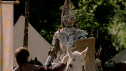 extant_GameOfThrones_1x05-TheWolfAndTheLion_0645