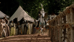 extant_GameOfThrones_1x05-TheWolfAndTheLion_0675