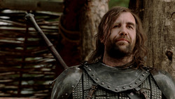 extant_GameOfThrones_1x05-TheWolfAndTheLion_0697