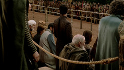 extant_GameOfThrones_1x05-TheWolfAndTheLion_0710