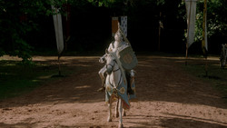 extant_GameOfThrones_1x05-TheWolfAndTheLion_0727