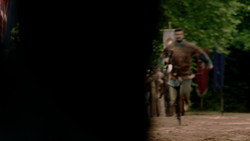 extant_GameOfThrones_1x05-TheWolfAndTheLion_0770
