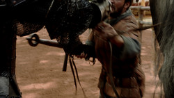 extant_GameOfThrones_1x05-TheWolfAndTheLion_0773