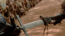 extant_GameOfThrones_1x05-TheWolfAndTheLion_0777
