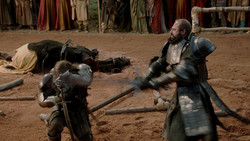 extant_GameOfThrones_1x05-TheWolfAndTheLion_0860