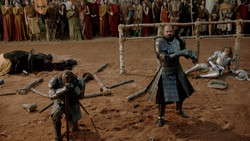 extant_GameOfThrones_1x05-TheWolfAndTheLion_0865