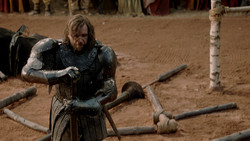 extant_GameOfThrones_1x05-TheWolfAndTheLion_0887