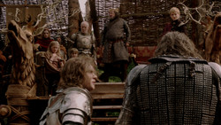 extant_GameOfThrones_1x05-TheWolfAndTheLion_0892