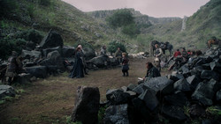 extant_GameOfThrones_1x05-TheWolfAndTheLion_0967