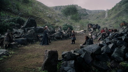 extant_GameOfThrones_1x05-TheWolfAndTheLion_0968