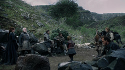 extant_GameOfThrones_1x05-TheWolfAndTheLion_0982