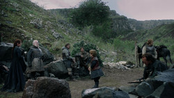 extant_GameOfThrones_1x05-TheWolfAndTheLion_1019