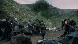 extant_GameOfThrones_1x05-TheWolfAndTheLion_1021