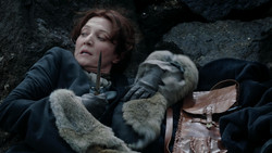 extant_GameOfThrones_1x05-TheWolfAndTheLion_1135