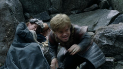 extant_GameOfThrones_1x05-TheWolfAndTheLion_1158