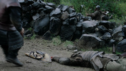 extant_GameOfThrones_1x05-TheWolfAndTheLion_1159