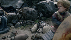 extant_GameOfThrones_1x05-TheWolfAndTheLion_1195