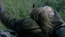extant_GameOfThrones_1x05-TheWolfAndTheLion_1209