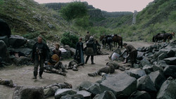extant_GameOfThrones_1x05-TheWolfAndTheLion_1286