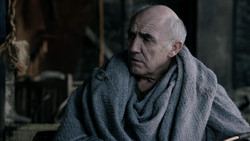 extant_GameOfThrones_1x05-TheWolfAndTheLion_1311