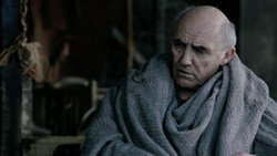 extant_GameOfThrones_1x05-TheWolfAndTheLion_1390