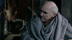 extant_GameOfThrones_1x05-TheWolfAndTheLion_1407
