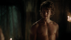 extant_GameOfThrones_1x05-TheWolfAndTheLion_1614