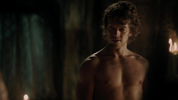 extant_GameOfThrones_1x05-TheWolfAndTheLion_1615