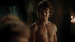extant_GameOfThrones_1x05-TheWolfAndTheLion_1618