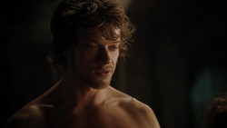 extant_GameOfThrones_1x05-TheWolfAndTheLion_1698