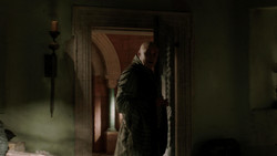 extant_GameOfThrones_1x05-TheWolfAndTheLion_1799