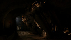 extant_GameOfThrones_1x05-TheWolfAndTheLion_2103