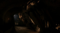 extant_GameOfThrones_1x05-TheWolfAndTheLion_2104