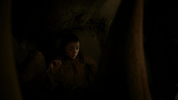extant_GameOfThrones_1x05-TheWolfAndTheLion_2138