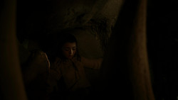 extant_GameOfThrones_1x05-TheWolfAndTheLion_2142