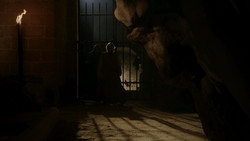 extant_GameOfThrones_1x05-TheWolfAndTheLion_2144