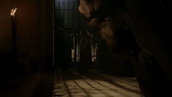 extant_GameOfThrones_1x05-TheWolfAndTheLion_2155