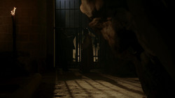extant_GameOfThrones_1x05-TheWolfAndTheLion_2158
