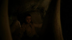 extant_GameOfThrones_1x05-TheWolfAndTheLion_2166