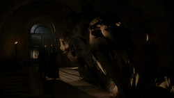 extant_GameOfThrones_1x05-TheWolfAndTheLion_2175