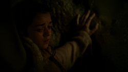 extant_GameOfThrones_1x05-TheWolfAndTheLion_2182