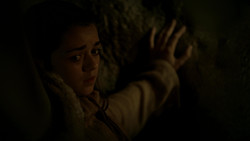 extant_GameOfThrones_1x05-TheWolfAndTheLion_2183