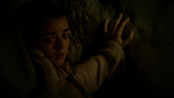 extant_GameOfThrones_1x05-TheWolfAndTheLion_2185