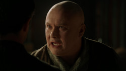 extant_GameOfThrones_1x05-TheWolfAndTheLion_2390