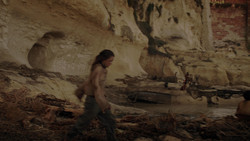 extant_GameOfThrones_1x05-TheWolfAndTheLion_2641