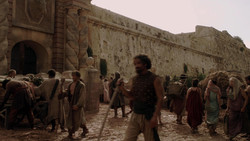 extant_GameOfThrones_1x05-TheWolfAndTheLion_2652