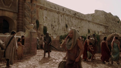 extant_GameOfThrones_1x05-TheWolfAndTheLion_2655