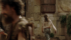extant_GameOfThrones_1x05-TheWolfAndTheLion_2667